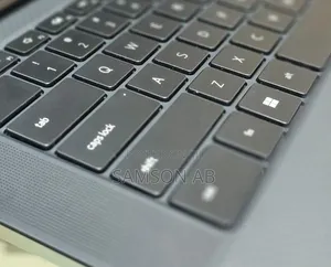 New Laptop Dell XPS 15 16GB Intel Core i7 SSD 1T
