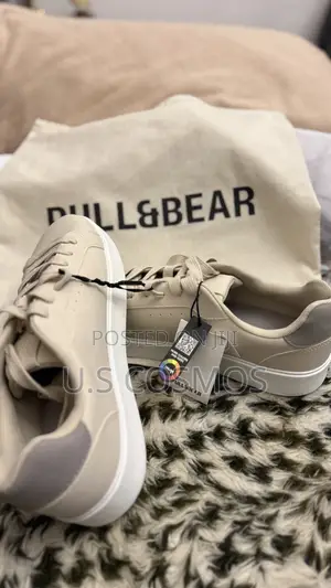 Pull Bear Casual Trainers – Off-White
