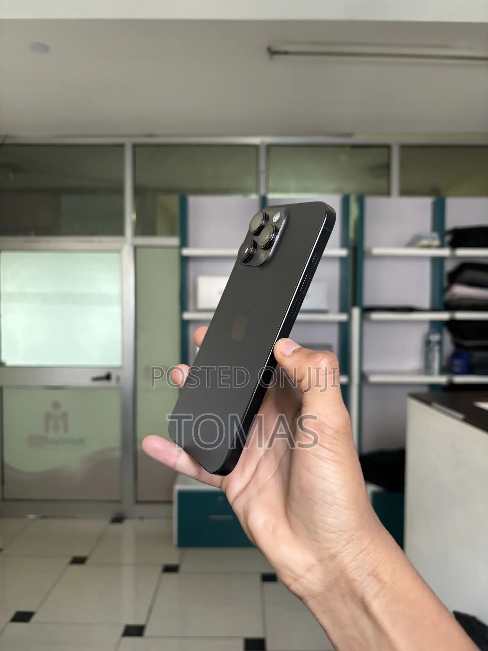 New Apple iPhone 16 Pro Max 256 GB Black