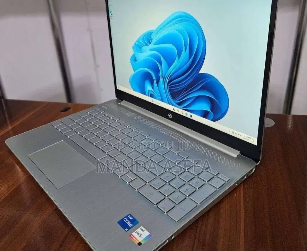 New Laptop HP Stream Notebook 8GB Intel Core i5 SSD 256GB
