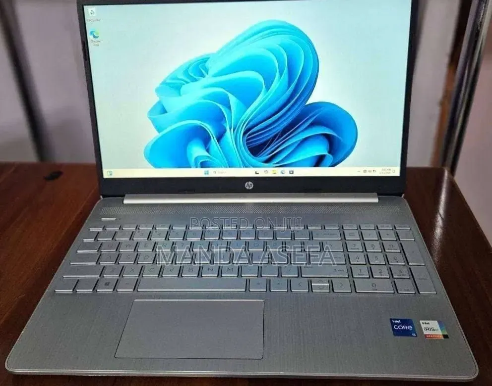 New Laptop HP Stream Notebook 8GB Intel Core i5 SSD 256GB