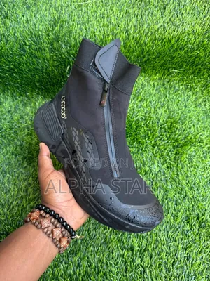 Ecco Water Proof Hiking High Master Quality Smooth Boots