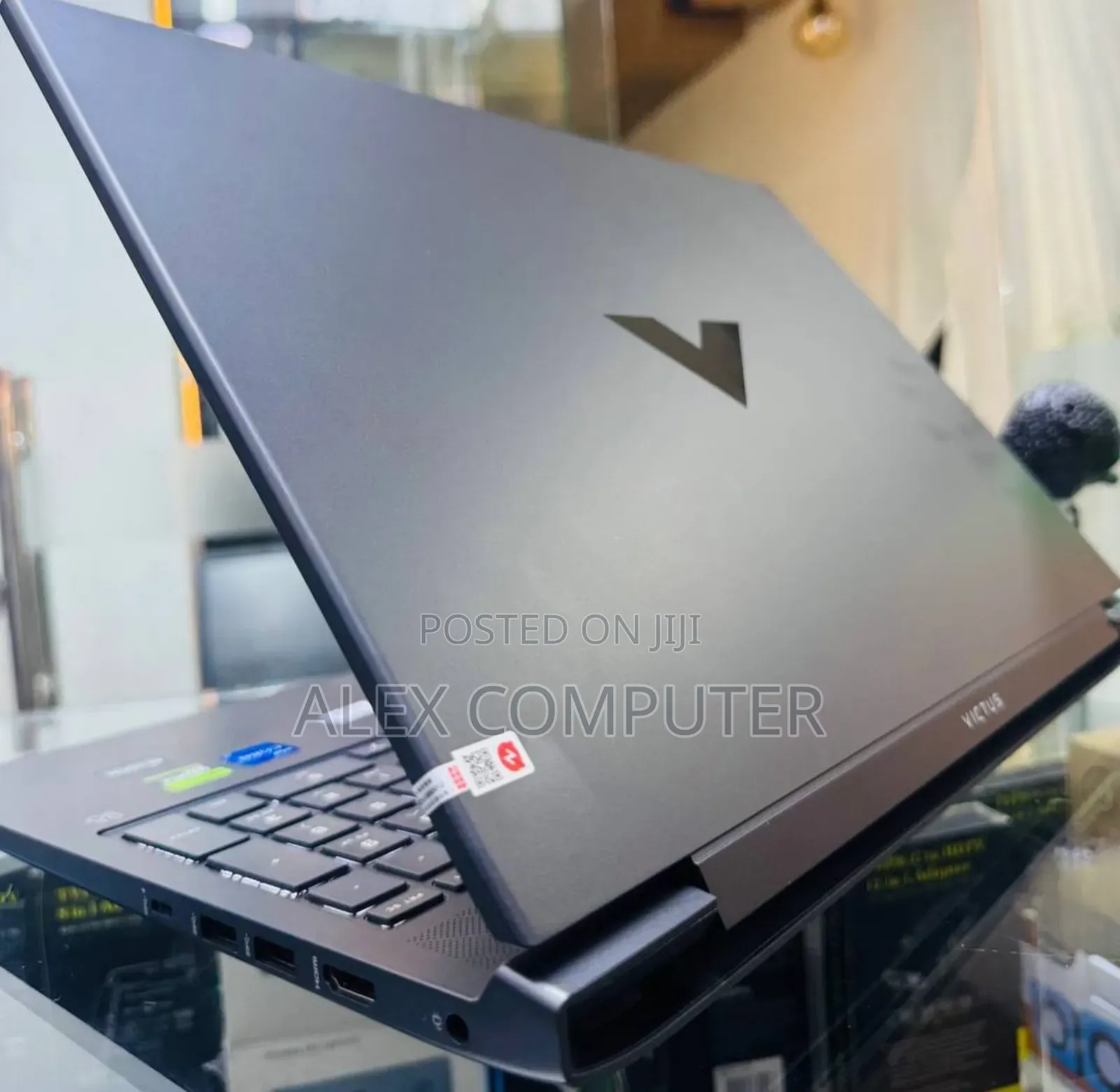New Laptop HP Victus 15 16GB Intel Core i7 SSD 1T