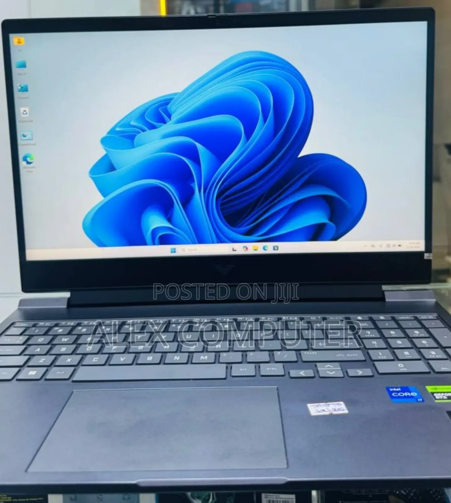 New Laptop HP Victus 15 16GB Intel Core i7 SSD 1T