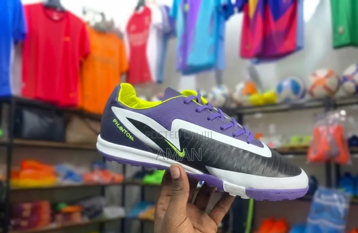 Nike Phantom Football Boots Taketa