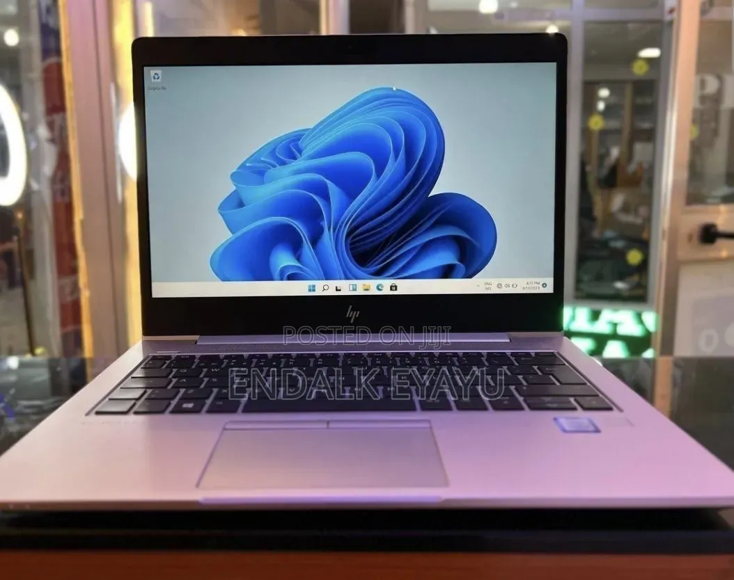 New Laptop HP EliteBook 830 G5 8GB Intel Core i5 SSD 512GB