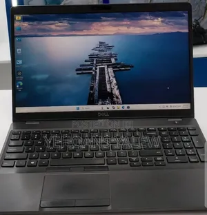 New Laptop Dell Precision 3541 16GB Intel Core i7 SSD 512GB