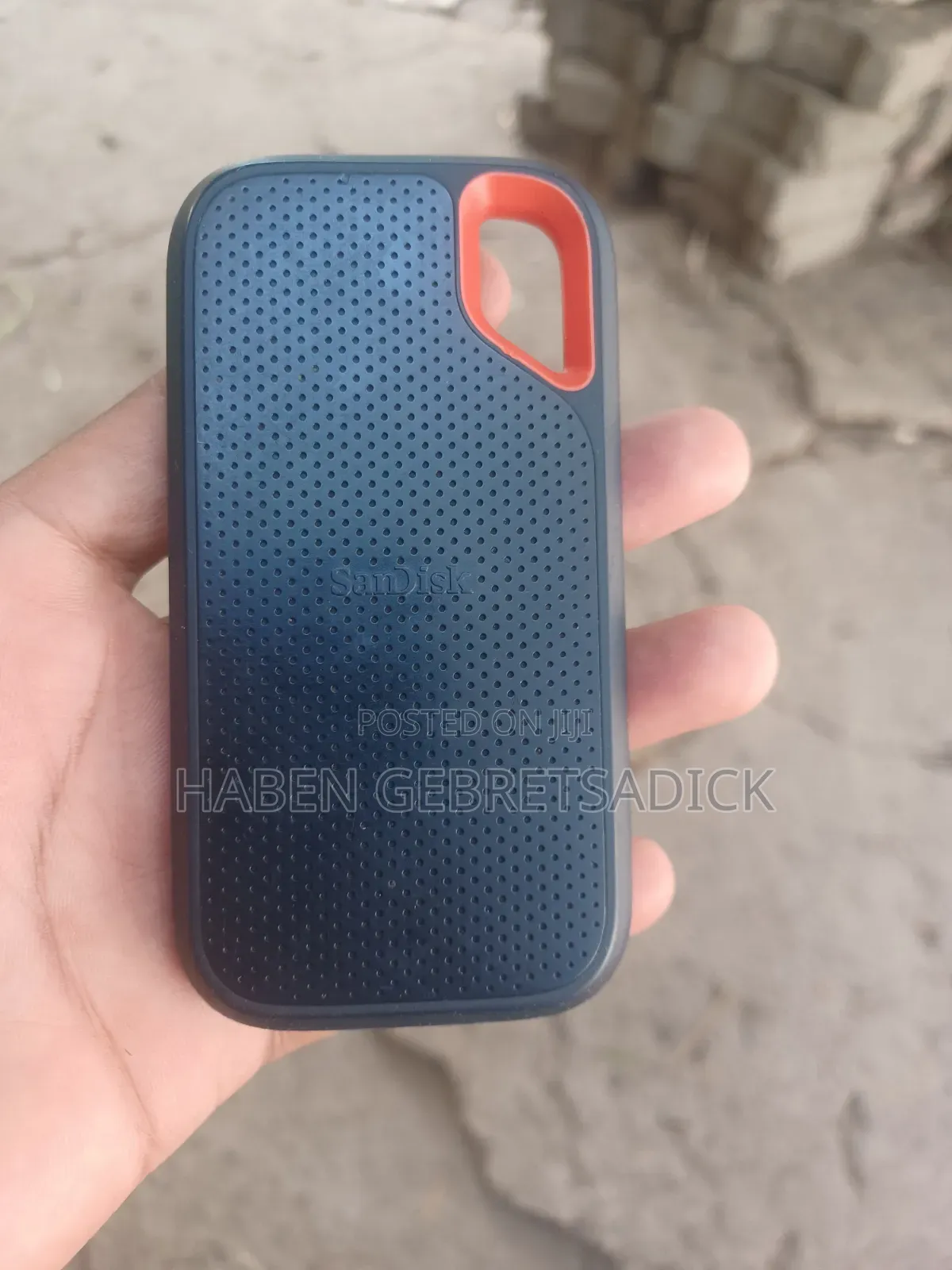 Sandisk 2tb Portable SSD Harddrive