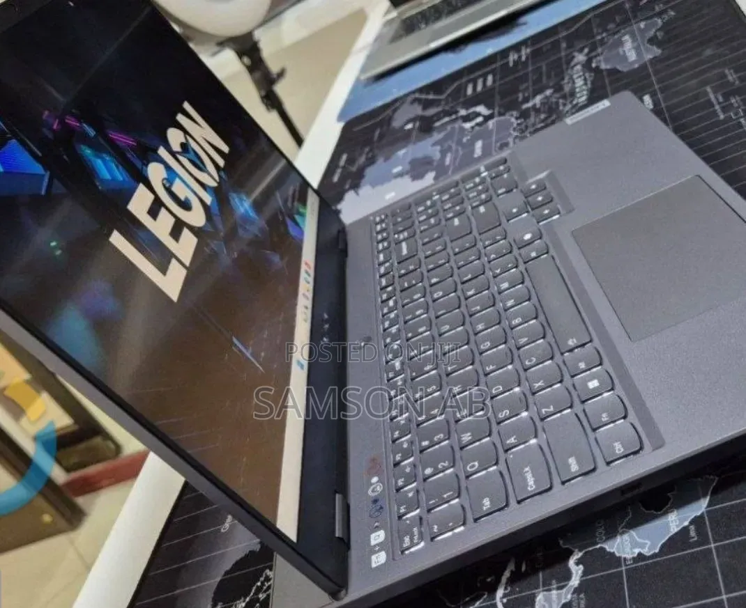 New Laptop Lenovo Legion 7 16GB AMD Ryzen 7 SSD 512GB