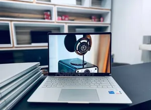 New Laptop HP EliteBook 840 16GB Intel Core i7 SSD 512GB