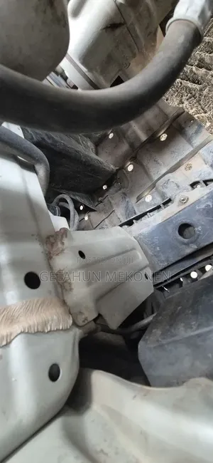 Suzuki Swift 2022 Silver