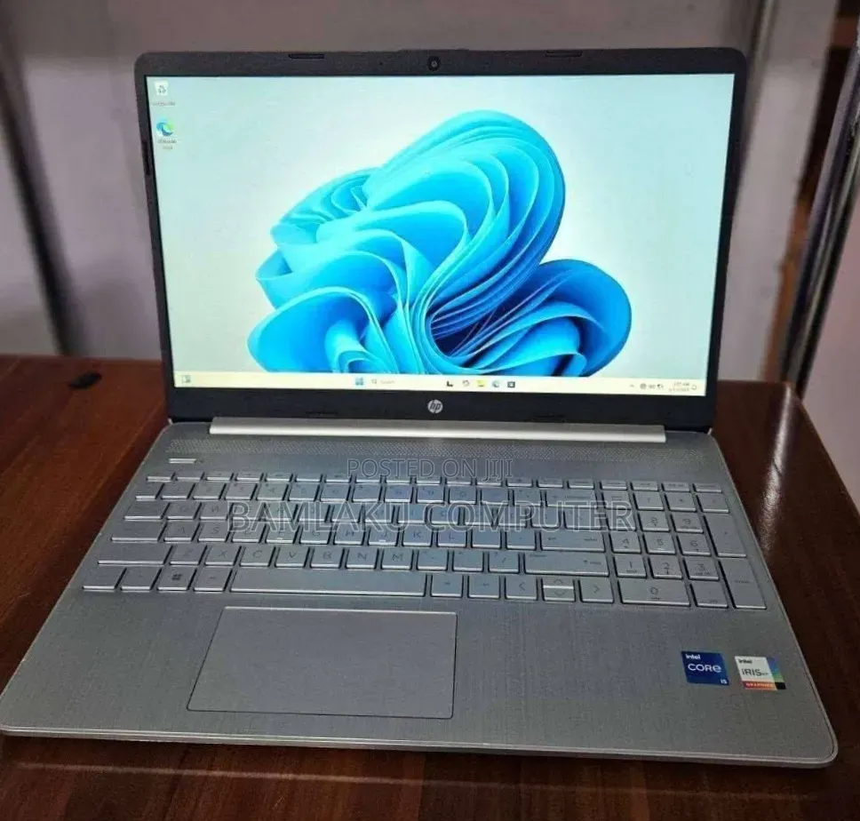 New Laptop HP Stream Notebook 8GB Intel Core i5 SSD 256GB