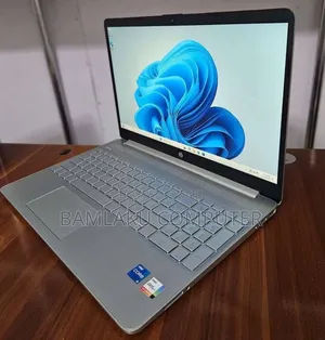 New Laptop HP Stream Notebook 8GB Intel Core i5 SSD 256GB