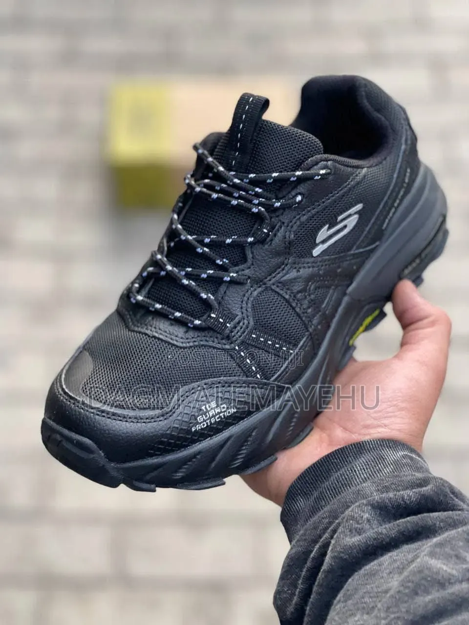 Skechers Max Protector