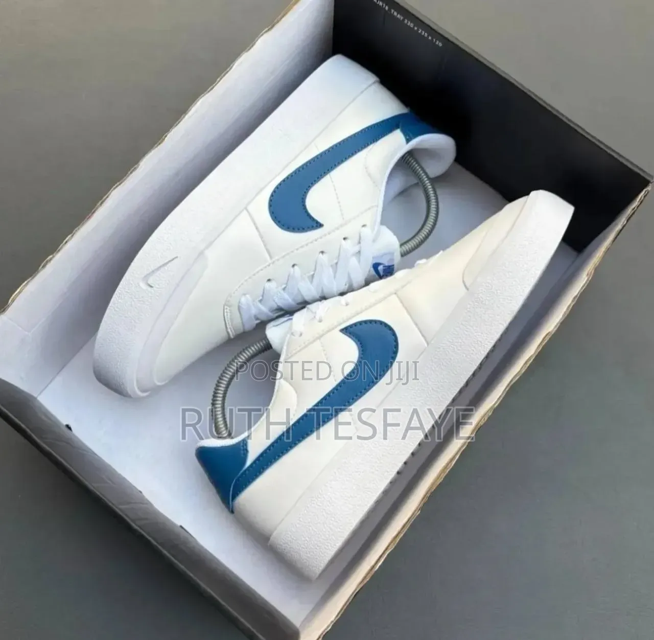 Nike Court Shot