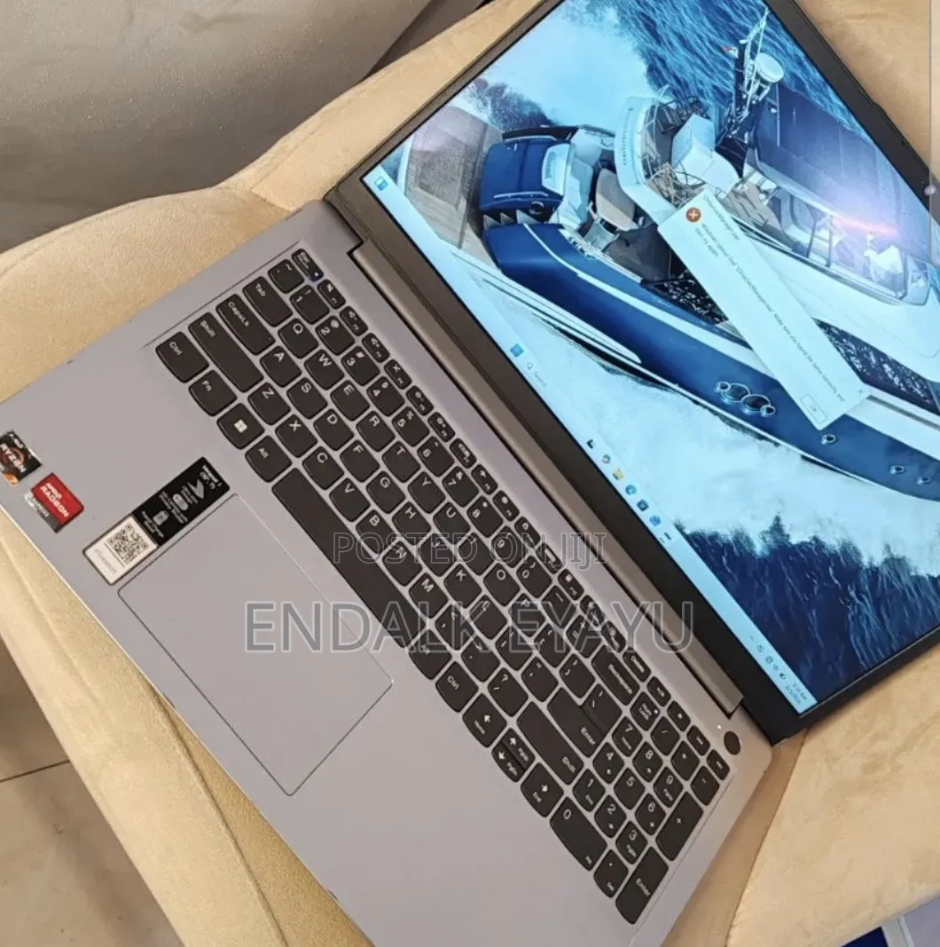New Laptop Lenovo IdeaPad 1 8GB AMD Ryzen 7 SSD 512GB