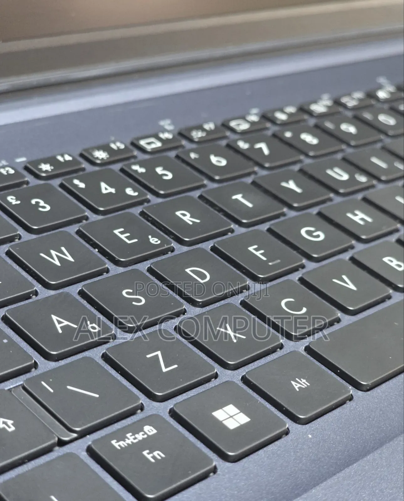 New Laptop Asus VivoBook 15 X505BA 16GB Intel Core i7 SSD 512GB