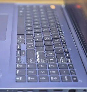 New Laptop Asus VivoBook 15 X505BA 16GB Intel Core i7 SSD 512GB
