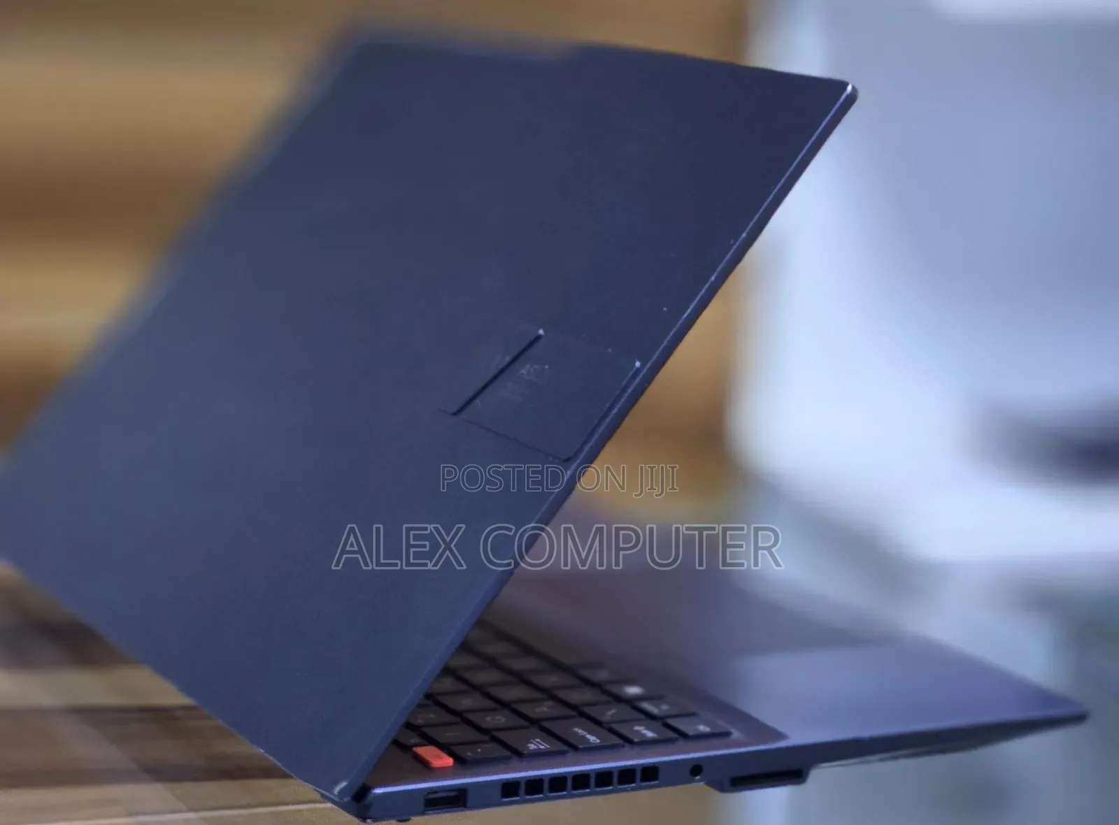 New Laptop Asus VivoBook 15 X505BA 16GB Intel Core i7 SSD 512GB