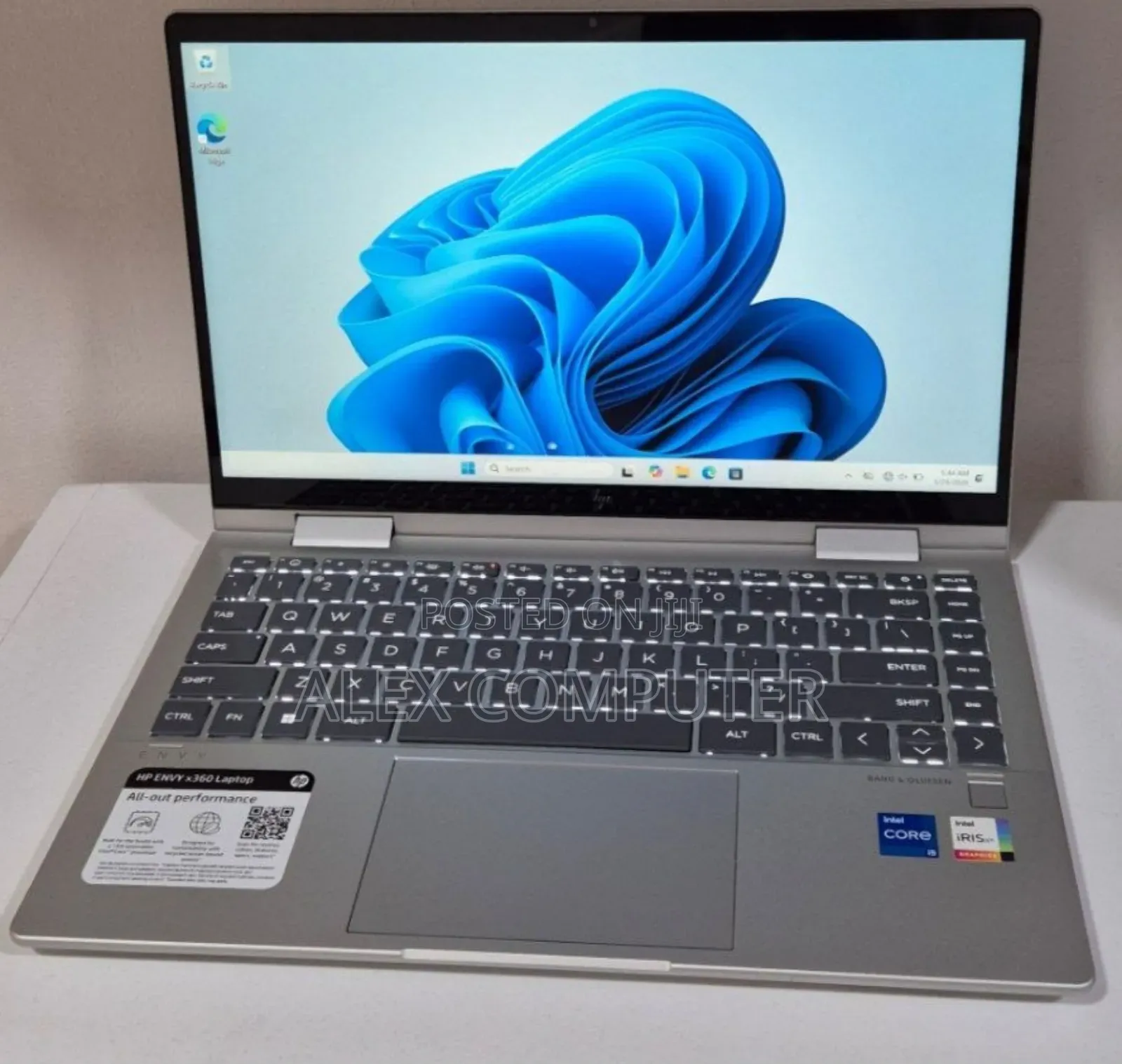 New Laptop HP Envy X360 8GB Intel Core i5 SSD 512GB