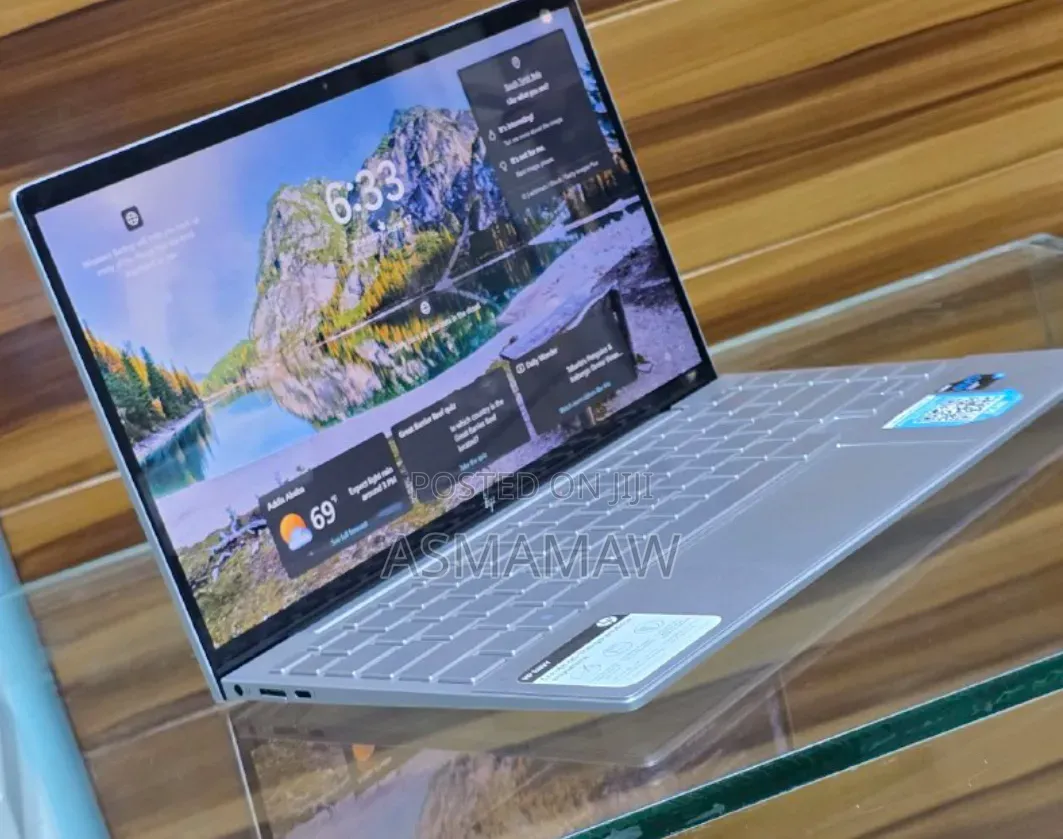 New Laptop HP Envy 13 8GB Intel Core i5 SSD 256GB