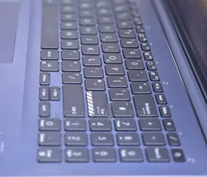 New Laptop Asus VivoBook 15 X505BA 16GB Intel Core i7 SSD 512GB