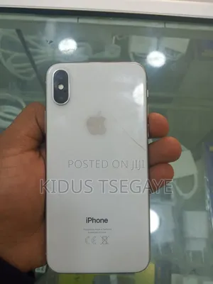 Apple iPhone X 64 GB White
