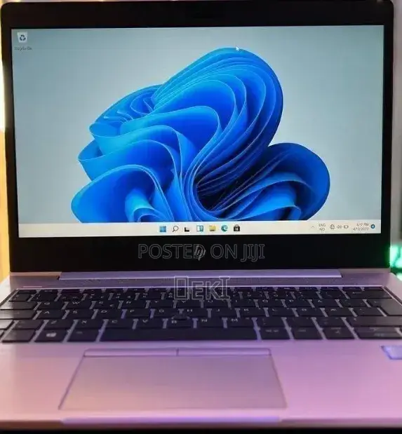 New Laptop HP EliteBook 830 G5 8GB Intel Core i5 SSD 512GB