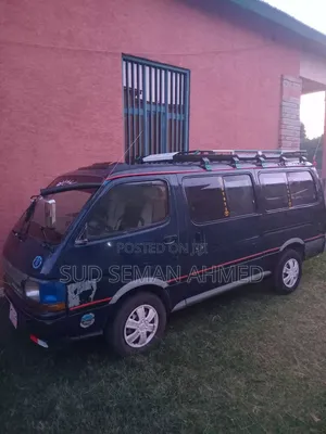 New Toyota HiAce 2000 Black