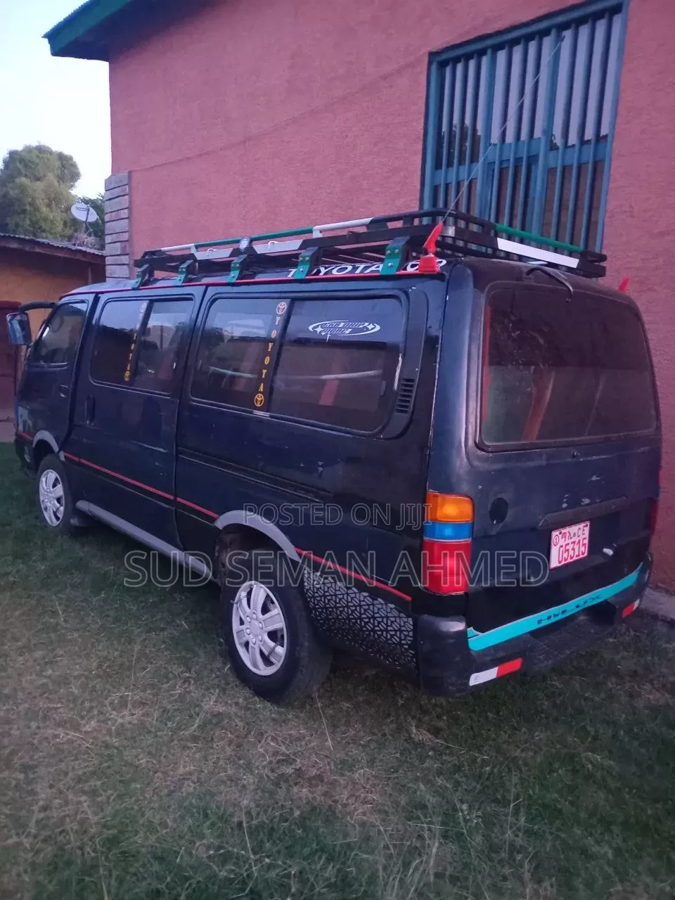 New Toyota HiAce 2000 Black