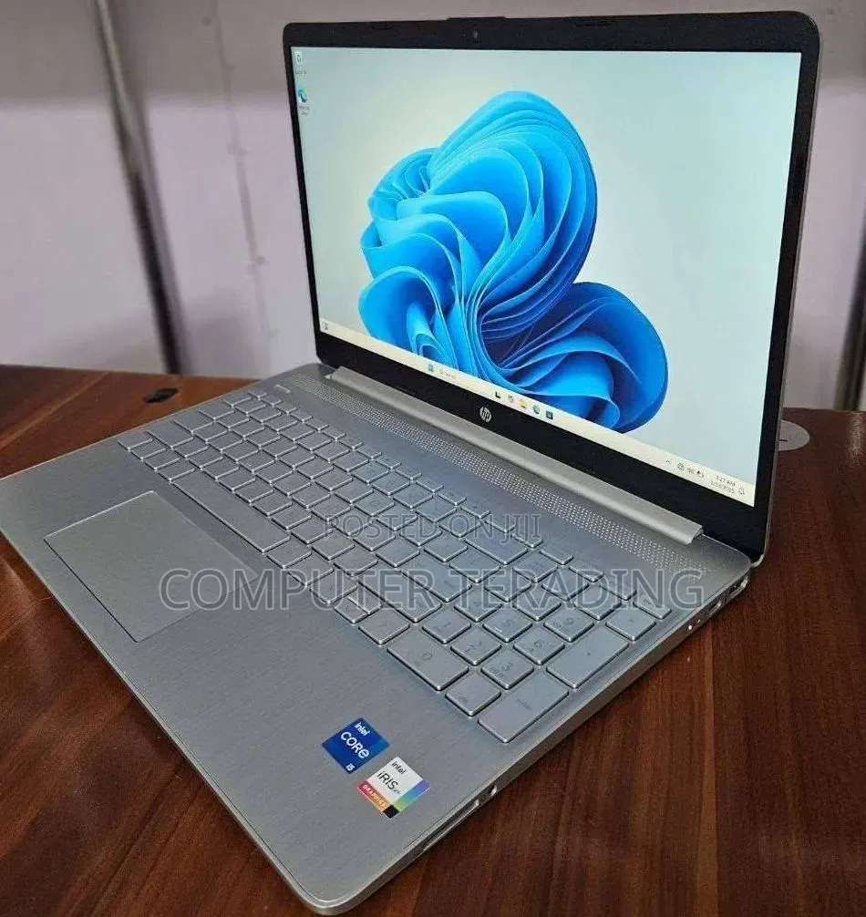 New Laptop HP Stream Notebook 8GB Intel Core i5 SSD 256GB