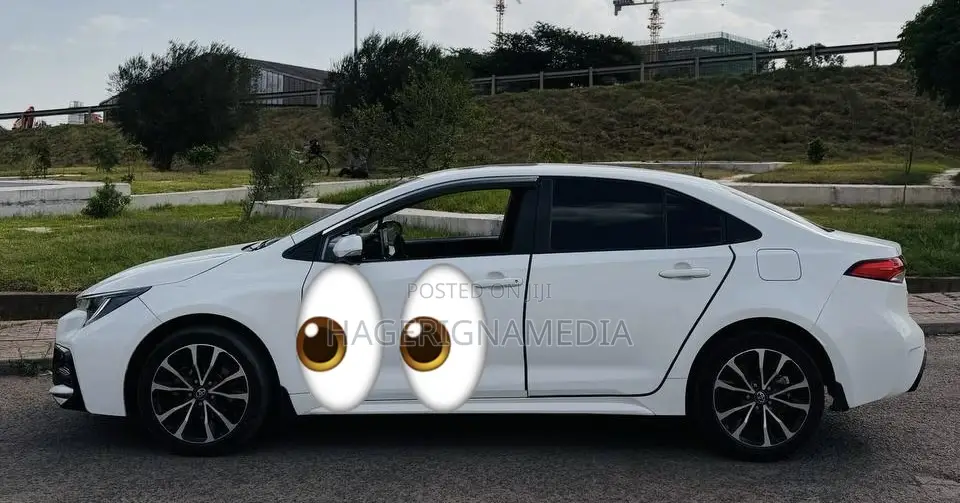Toyota Corolla 2023 White