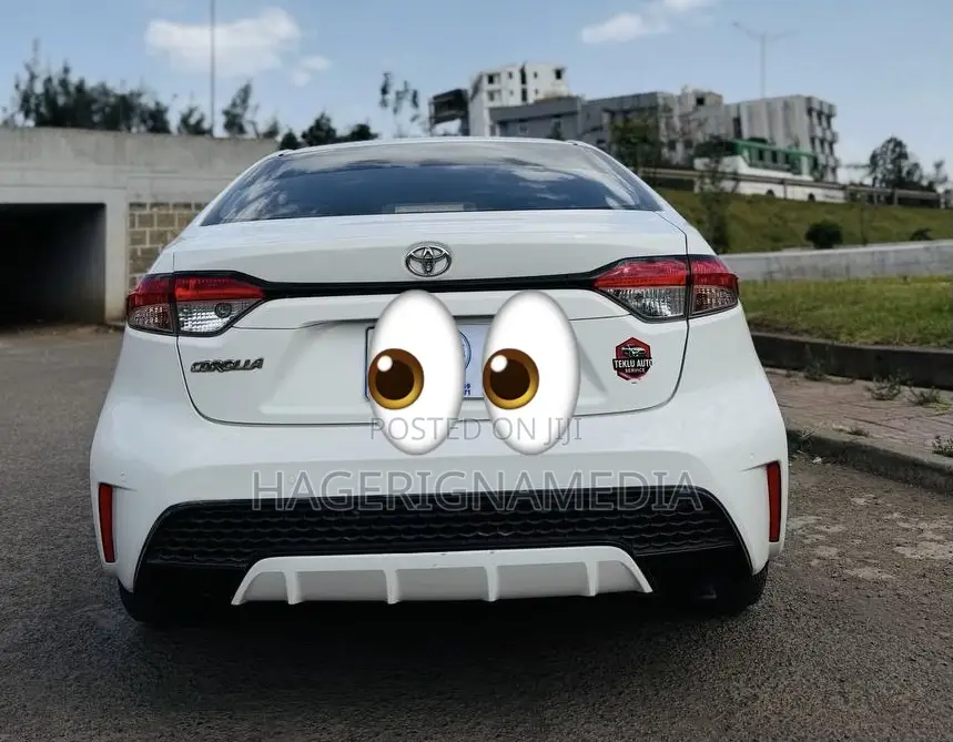 Toyota Corolla 2023 White