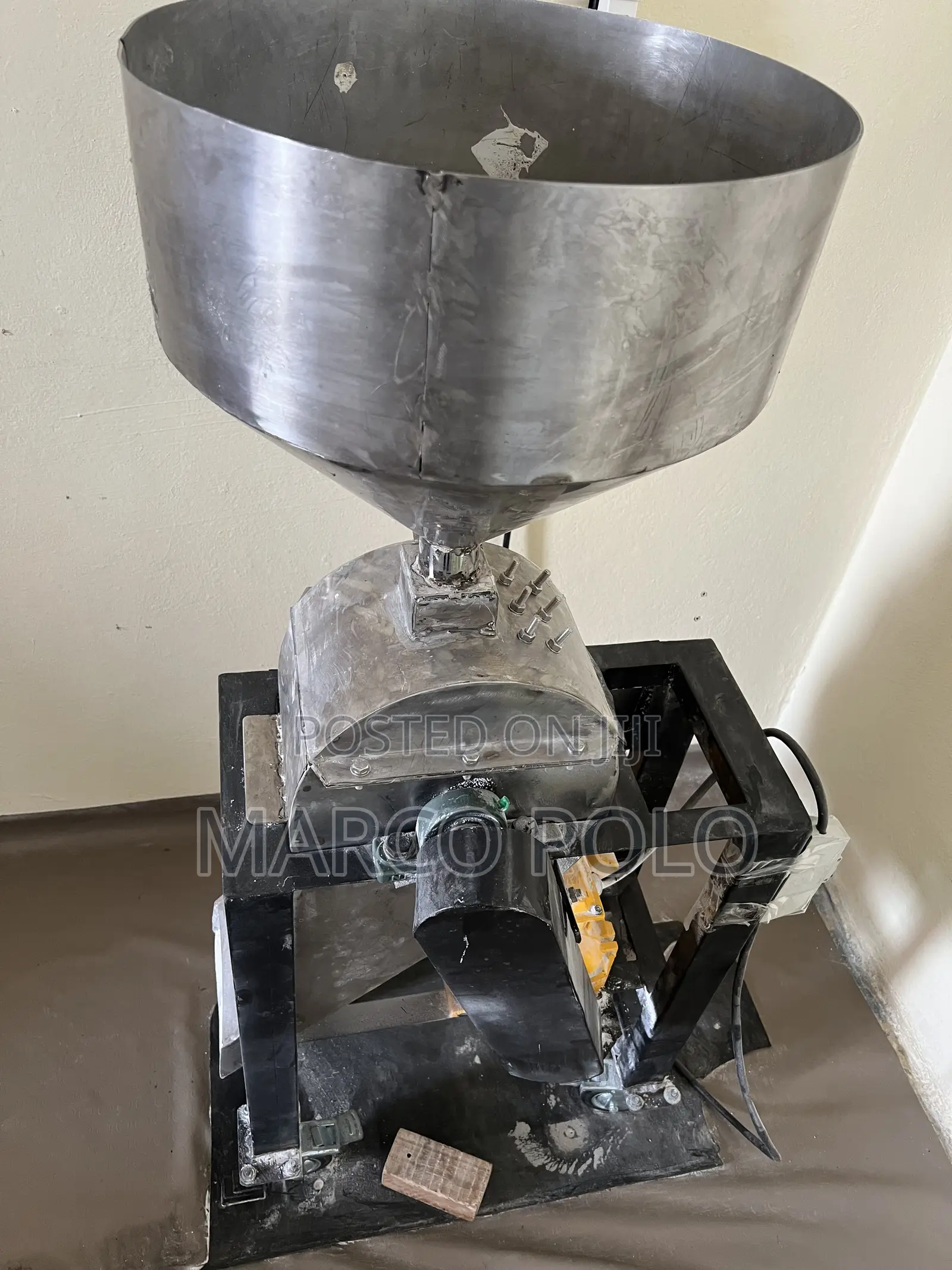 Salt Grinding Machine