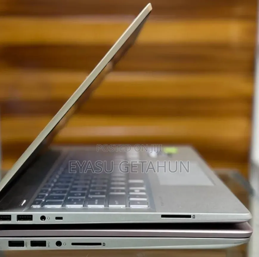 New Laptop HP 550 16GB Intel Core i7 SSD 256GB