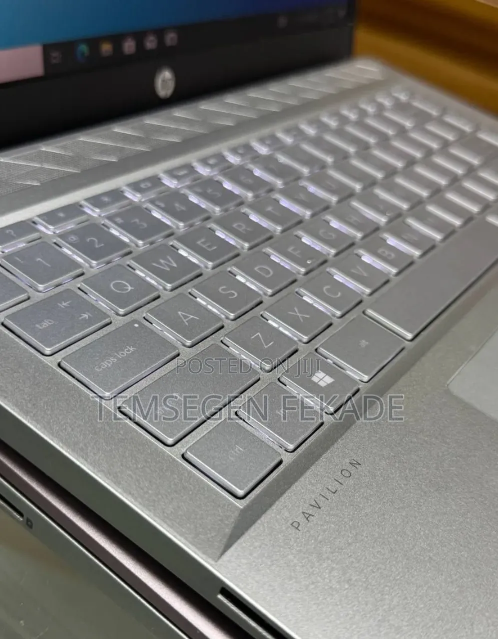 New Laptop HP Pavilion 14 16GB Intel Core i5 SSD 256GB