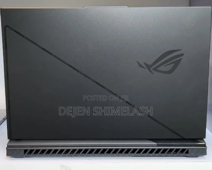 New Laptop Asus ROG Strix G15 32GB Intel Core i9 SSD 1T
