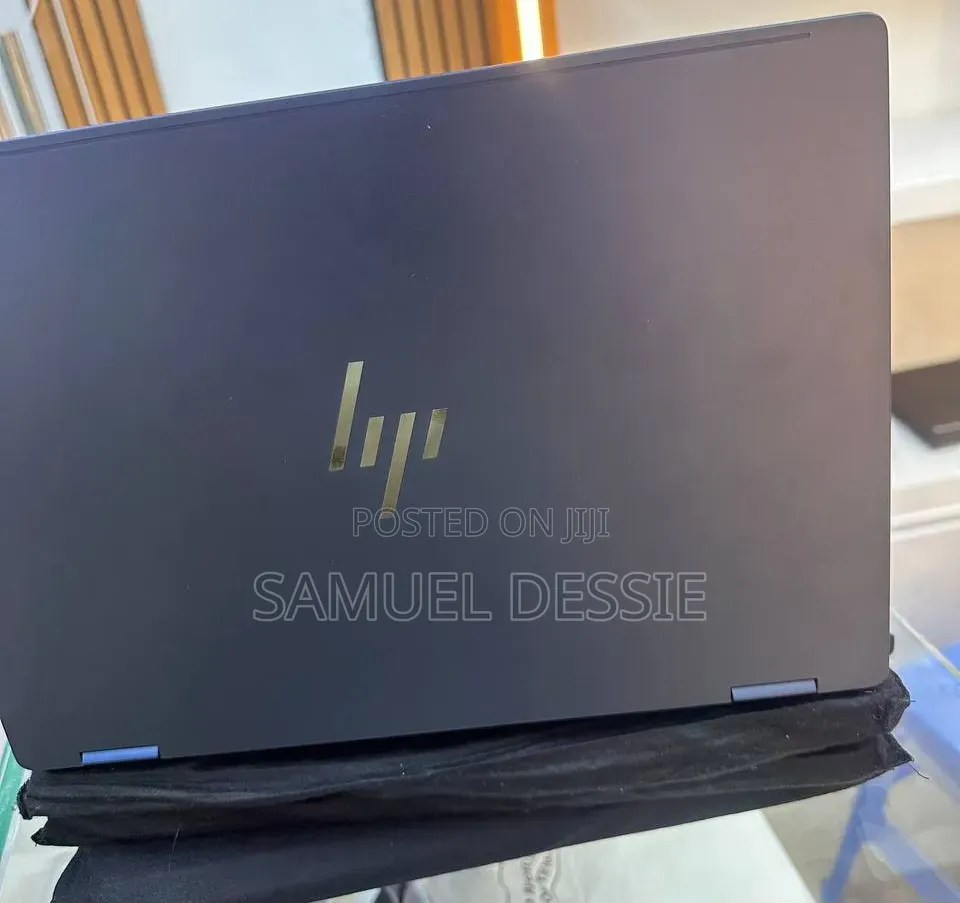 New Laptop HP OmniBook Ultra Flip 14" 16GB Intel Core Ultra 7 SSD 1T
