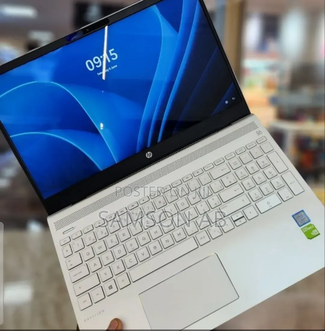 New Laptop HP Pavilion 15 16GB Intel Core i7 SSD 512GB