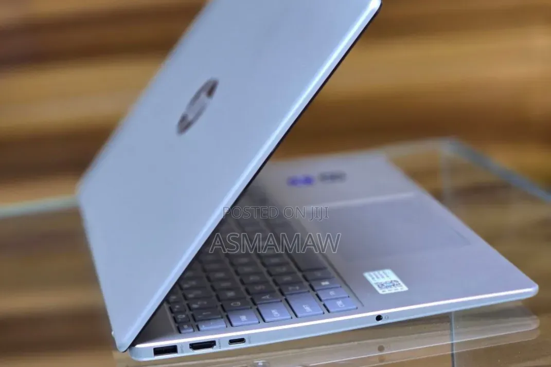New Laptop HP Stream Notebook 16GB Intel Core i7 SSD 1T