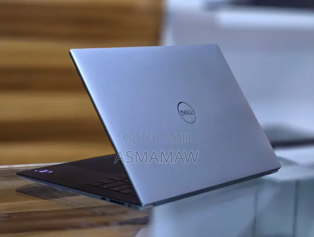 New Laptop Dell Precision 5540 16GB Intel Core i9 SSD 512GB