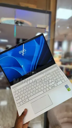 New Laptop HP Pavilion 15 16GB Intel Core i7 SSD 512GB