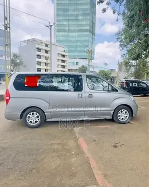 Hyundai H300 2015 Silver