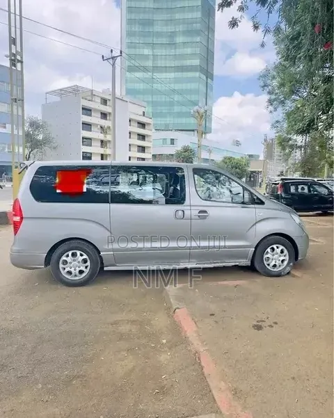 Hyundai H300 2015 Silver