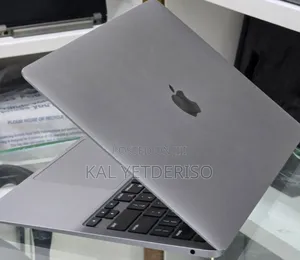 New Laptop Apple MacBook 2020 8GB Intel Core i5 SSD 256GB