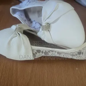 Lady Show/Women's Shoe. Use Telegram
