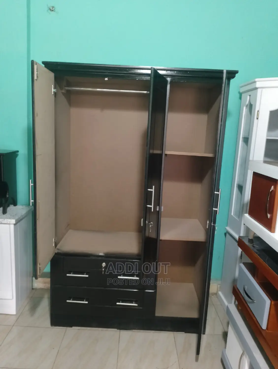 ቁምሳጥን/Cupboard