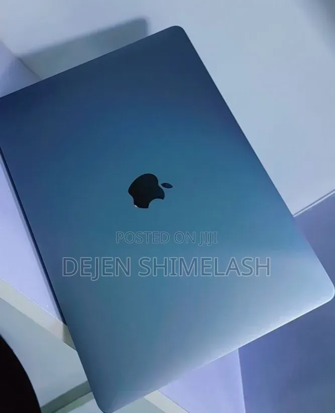 New Laptop Apple MacBook 2020 16GB Apple M1 SSD 512GB