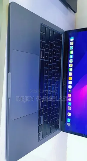 New Laptop Apple MacBook 2020 16GB Apple M1 SSD 512GB