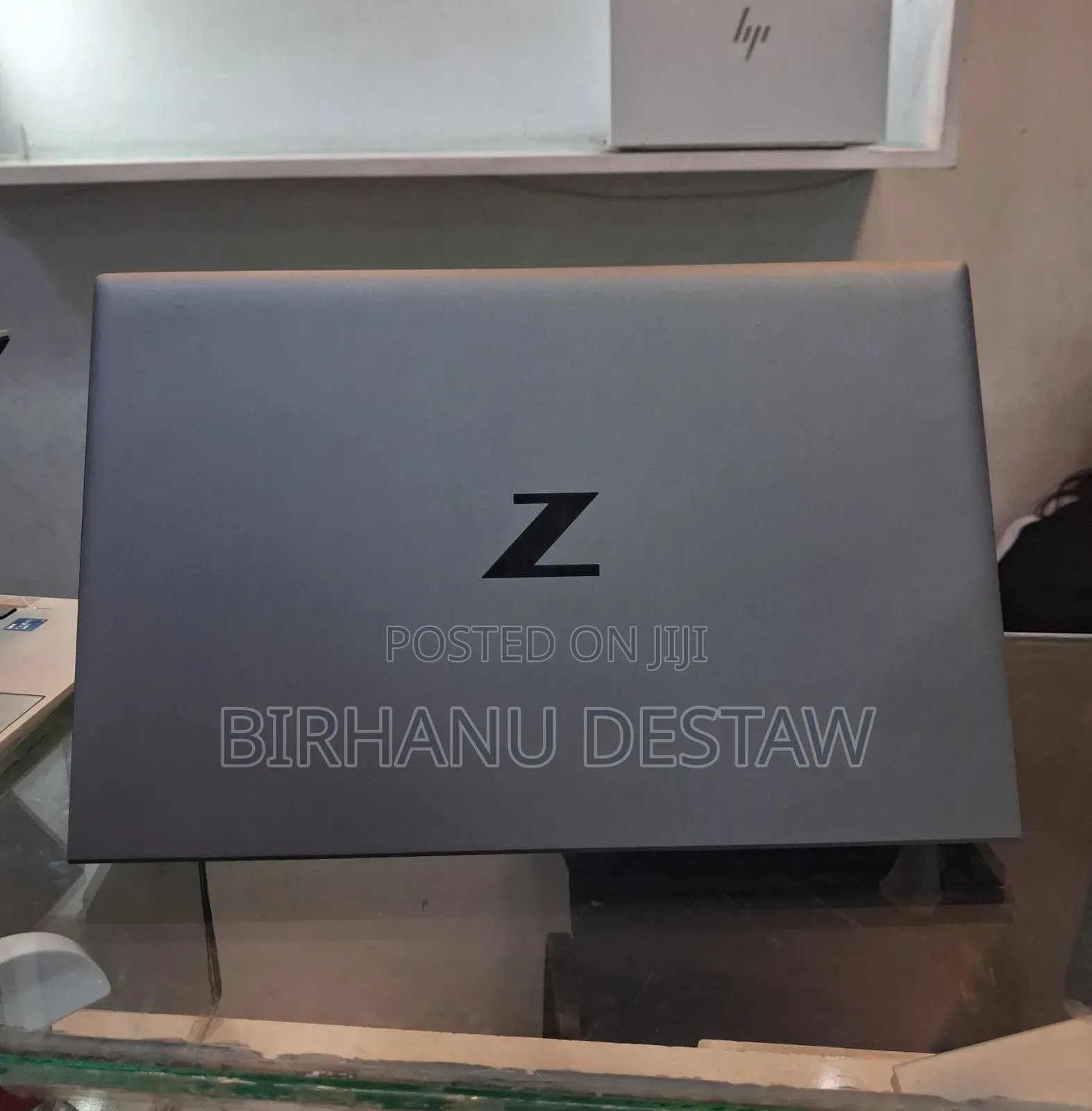 New Laptop HP ZBook Firefly G8 32GB Intel Core i7 SSD 512GB